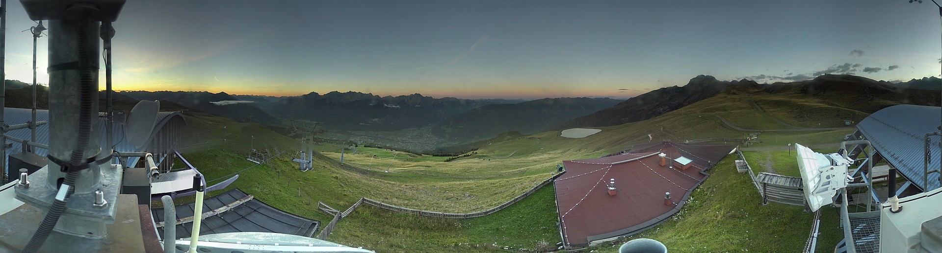 Archiv Foto Webcam Lienz: Panorama Zettersfeld
