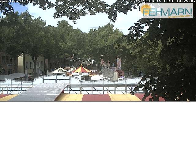 Archived image Webcam Fehmarn: View Market Place in Burg