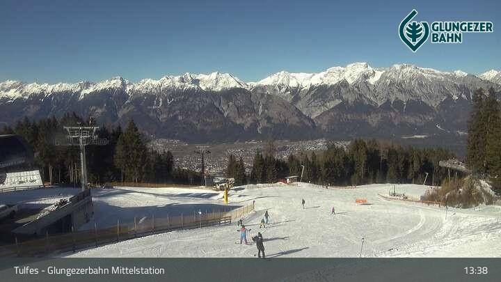 Archiv Foto Webcam Tulfes: Blick von der Mittelstation am Glungezer