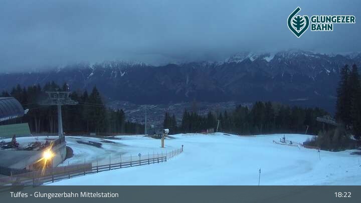 Archiv Foto Webcam Tulfes: Blick von der Mittelstation am Glungezer