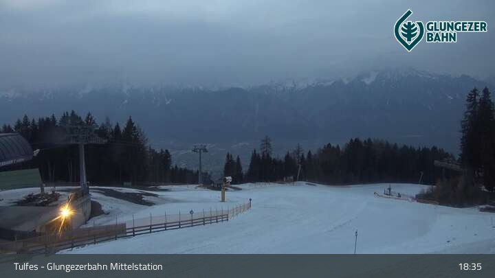 Archiv Foto Webcam Tulfes: Blick von der Mittelstation am Glungezer