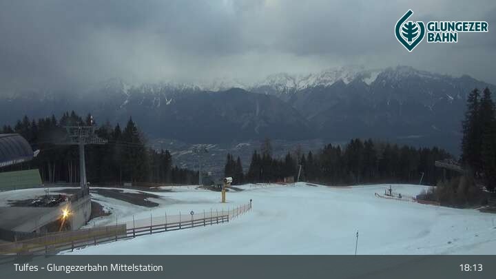 Archiv Foto Webcam Tulfes: Blick von der Mittelstation am Glungezer