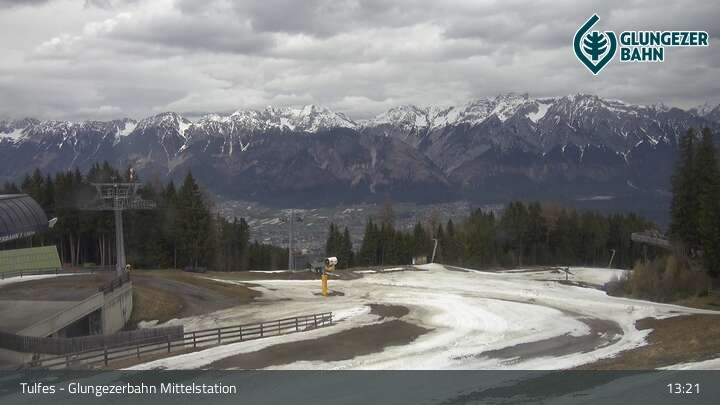 Archiv Foto Webcam Tulfes: Blick von der Mittelstation am Glungezer