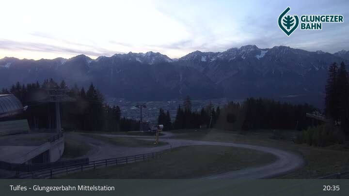 Archiv Foto Webcam Tulfes: Blick von der Mittelstation am Glungezer