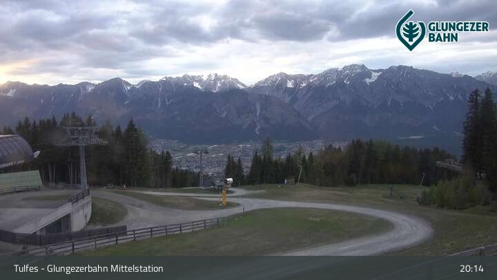 Archiv Foto Webcam Tulfes: Blick von der Mittelstation am Glungezer