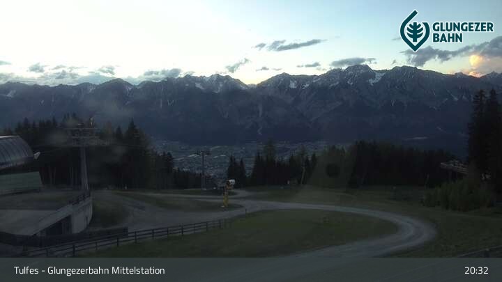 Archiv Foto Webcam Tulfes: Blick von der Mittelstation am Glungezer