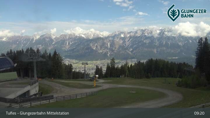 Archived image Webcam Tulfes - View from Mid Station Glungezer
