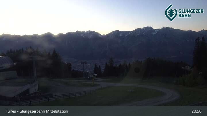 Archiv Foto Webcam Tulfes: Blick von der Mittelstation am Glungezer