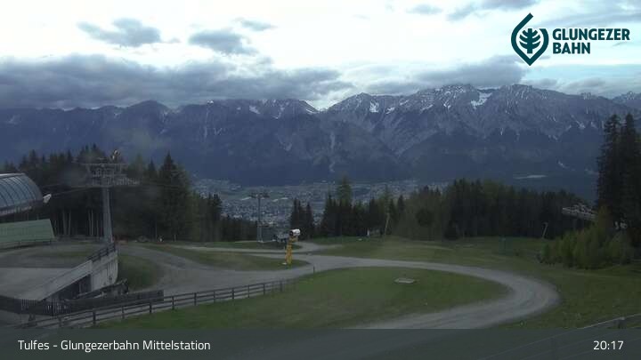 Archiv Foto Webcam Tulfes: Blick von der Mittelstation am Glungezer