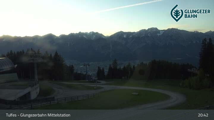 Archiv Foto Webcam Tulfes: Blick von der Mittelstation am Glungezer