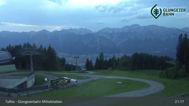 Archiv Foto Webcam Tulfes: Blick von der Mittelstation am Glungezer