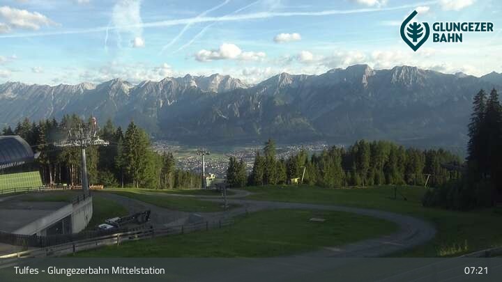 Archiv Foto Webcam Tulfes: Blick von der Mittelstation am Glungezer