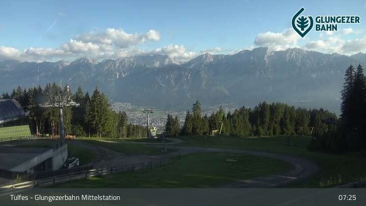 Archiv Foto Webcam Tulfes: Blick von der Mittelstation am Glungezer