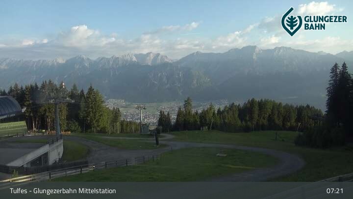 Archiv Foto Webcam Tulfes: Blick von der Mittelstation am Glungezer