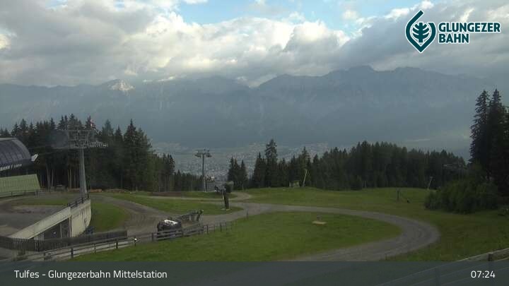 Archiv Foto Webcam Tulfes: Blick von der Mittelstation am Glungezer