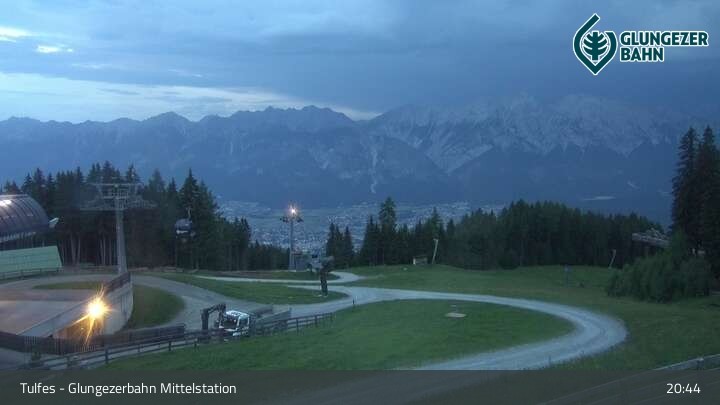 Archiv Foto Webcam Tulfes: Blick von der Mittelstation am Glungezer