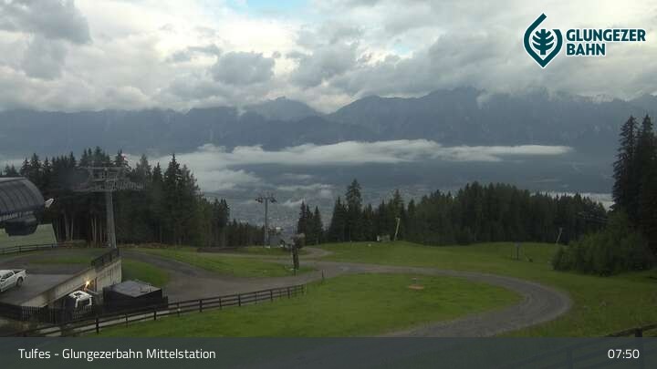 Archiv Foto Webcam Tulfes: Blick von der Mittelstation am Glungezer