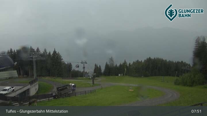Archiv Foto Webcam Tulfes: Blick von der Mittelstation am Glungezer
