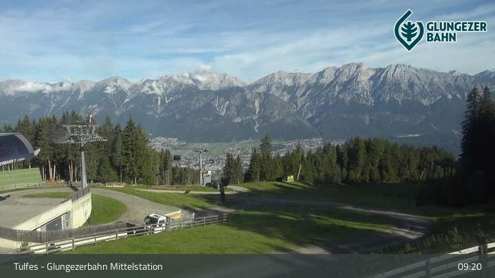 Archiv Foto Webcam Tulfes: Blick von der Mittelstation am Glungezer