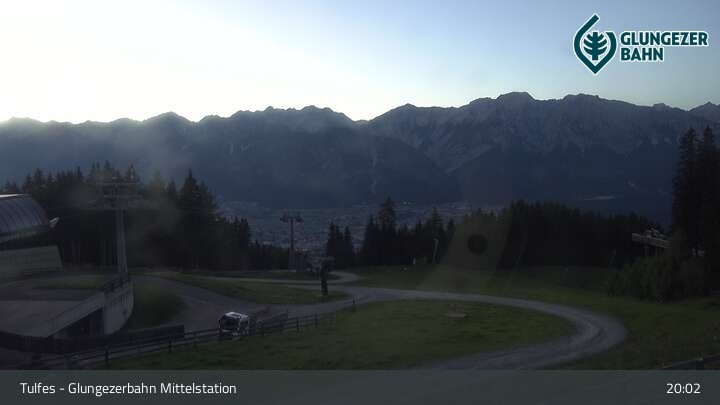 Archiv Foto Webcam Tulfes: Blick von der Mittelstation am Glungezer