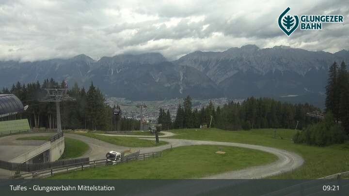 Archiv Foto Webcam Tulfes: Blick von der Mittelstation am Glungezer