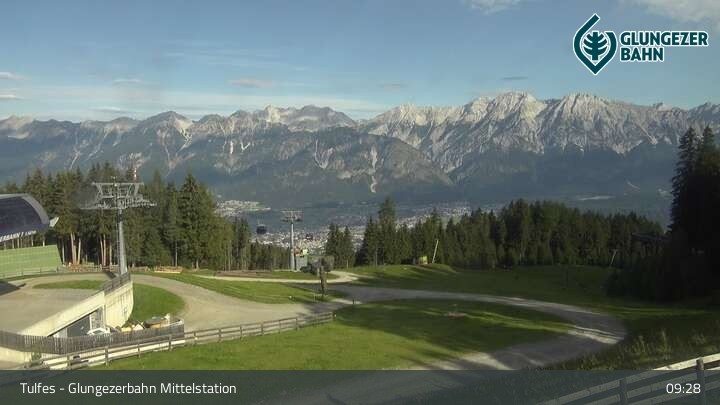 Archiv Foto Webcam Tulfes: Blick von der Mittelstation am Glungezer