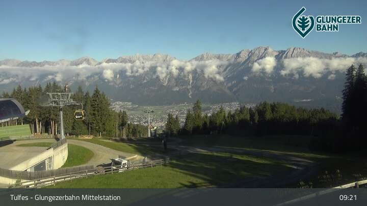 Archiv Foto Webcam Tulfes: Blick von der Mittelstation am Glungezer