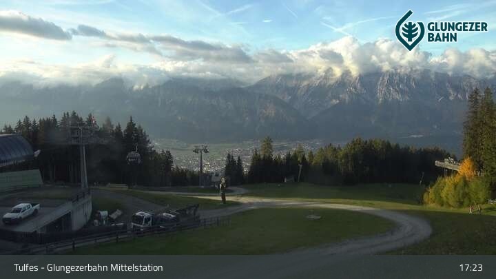 Archiv Foto Webcam Tulfes: Blick von der Mittelstation am Glungezer