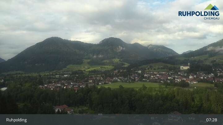 Archiv Foto Webcam Panorama Ruhpolding: Ort und Berge