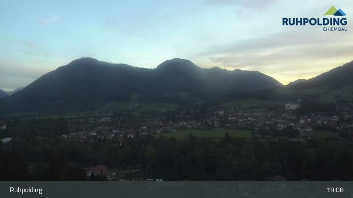 Archiv Foto Webcam Panorama Ruhpolding: Ort und Berge