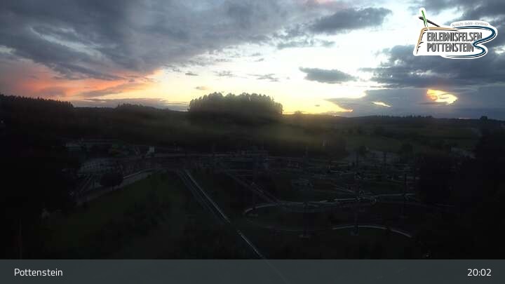 Archived image Webcam Pottenstein: Toboggan Run