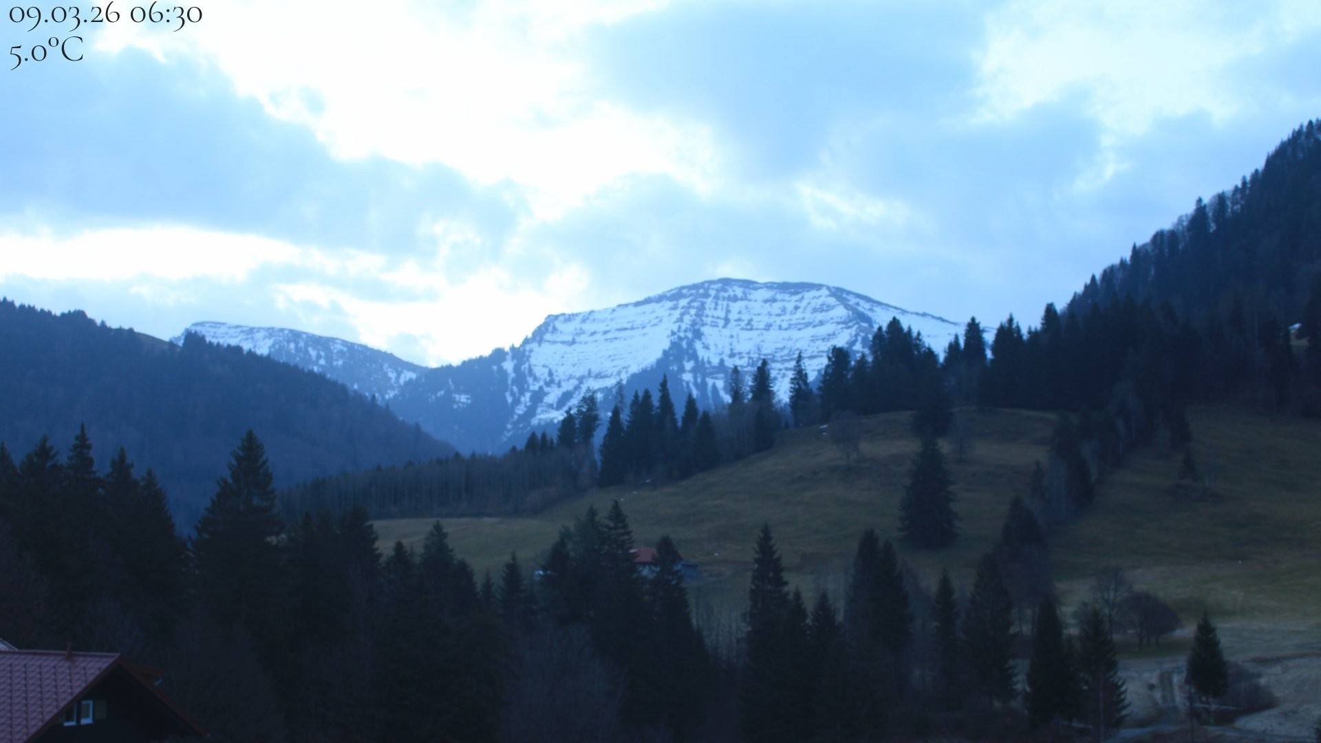 Archiv Foto Webcam Oberstaufen - Blick Hochgrat vom Biohotel Schratt