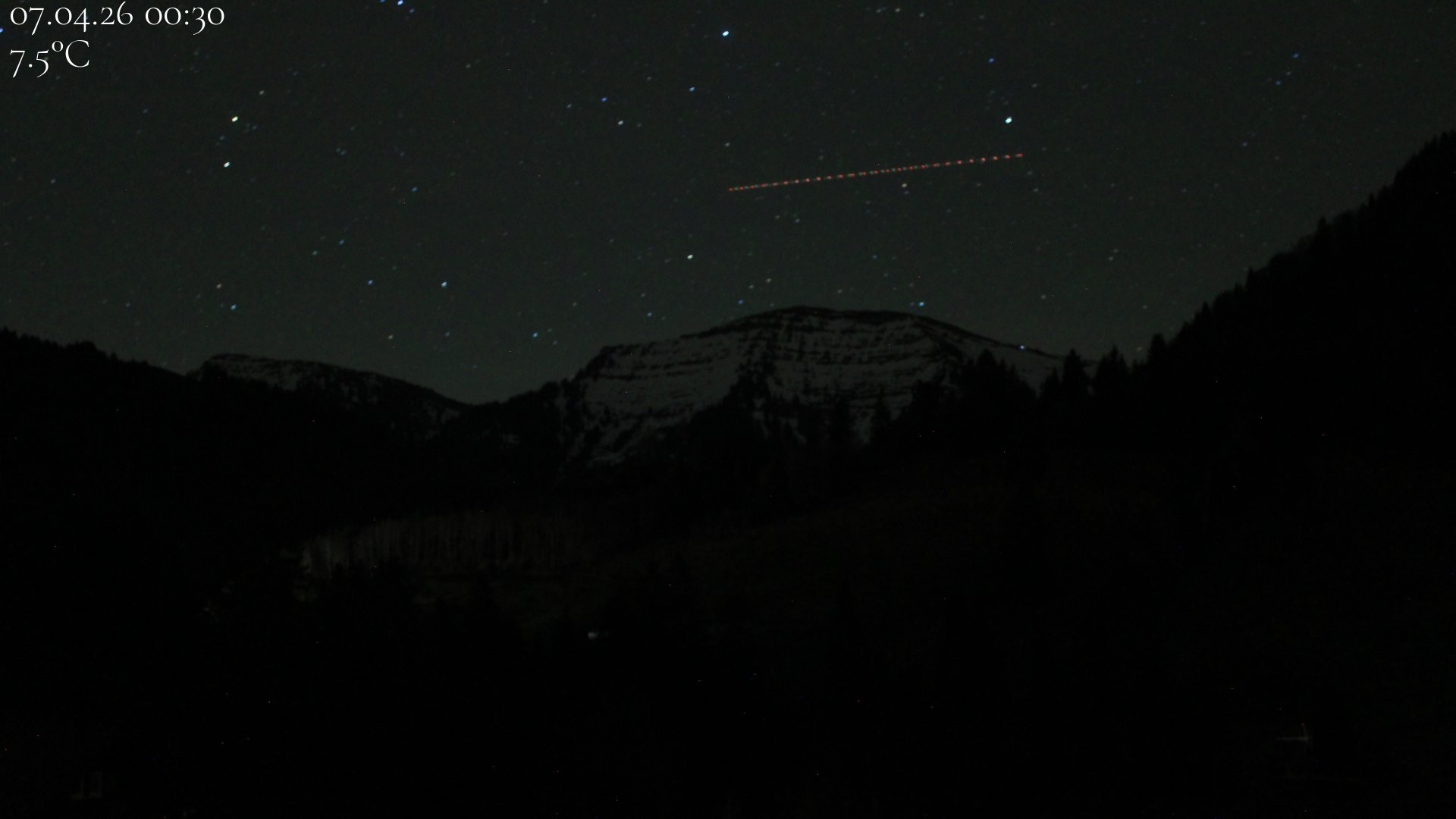 Archived image Webcam Oberstaufen - View Hochgrat from Hotel Schratt