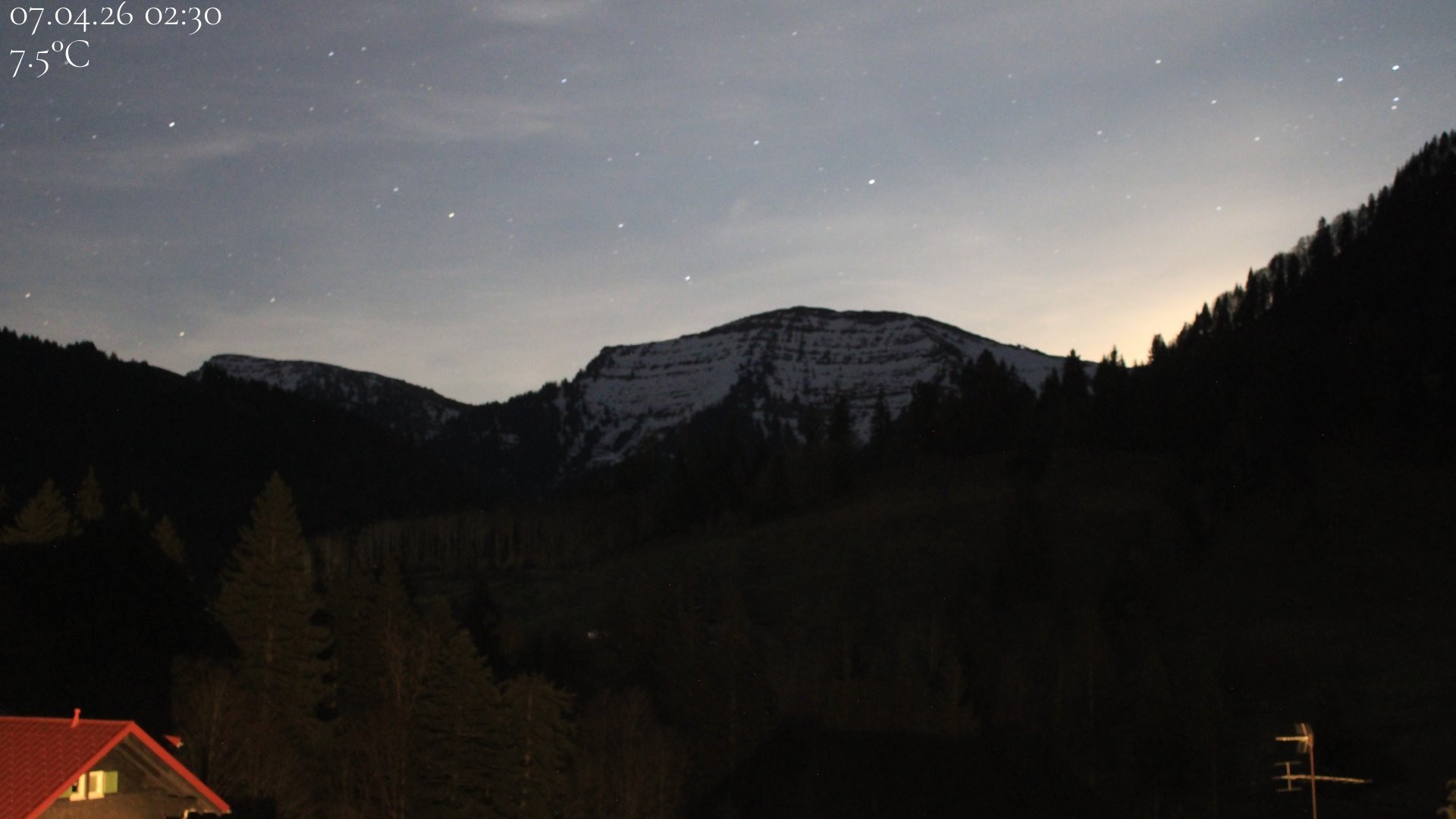 Archived image Webcam Oberstaufen - View Hochgrat from Hotel Schratt