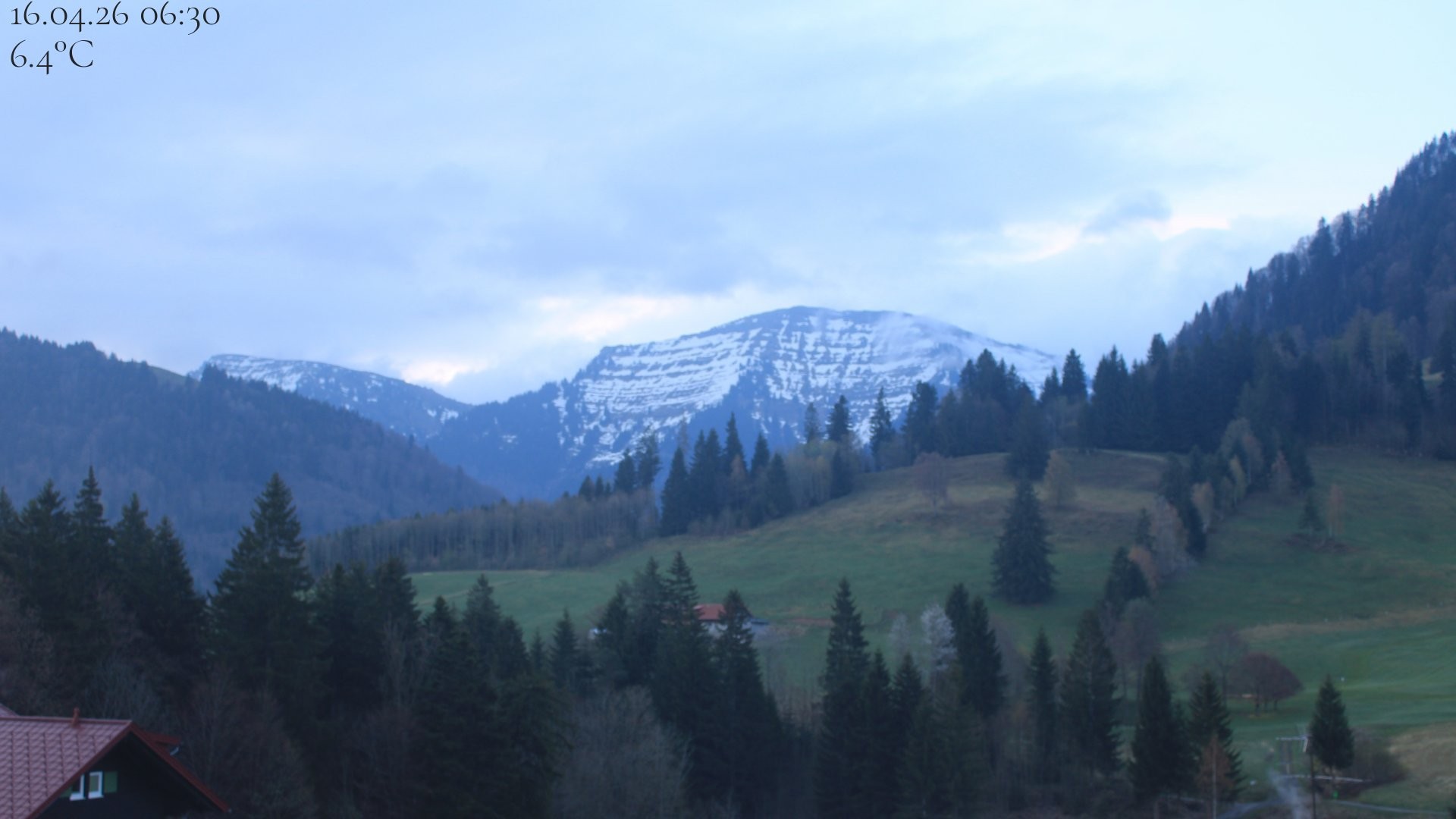 Archiv Foto Webcam Oberstaufen - Blick Hochgrat vom Biohotel Schratt