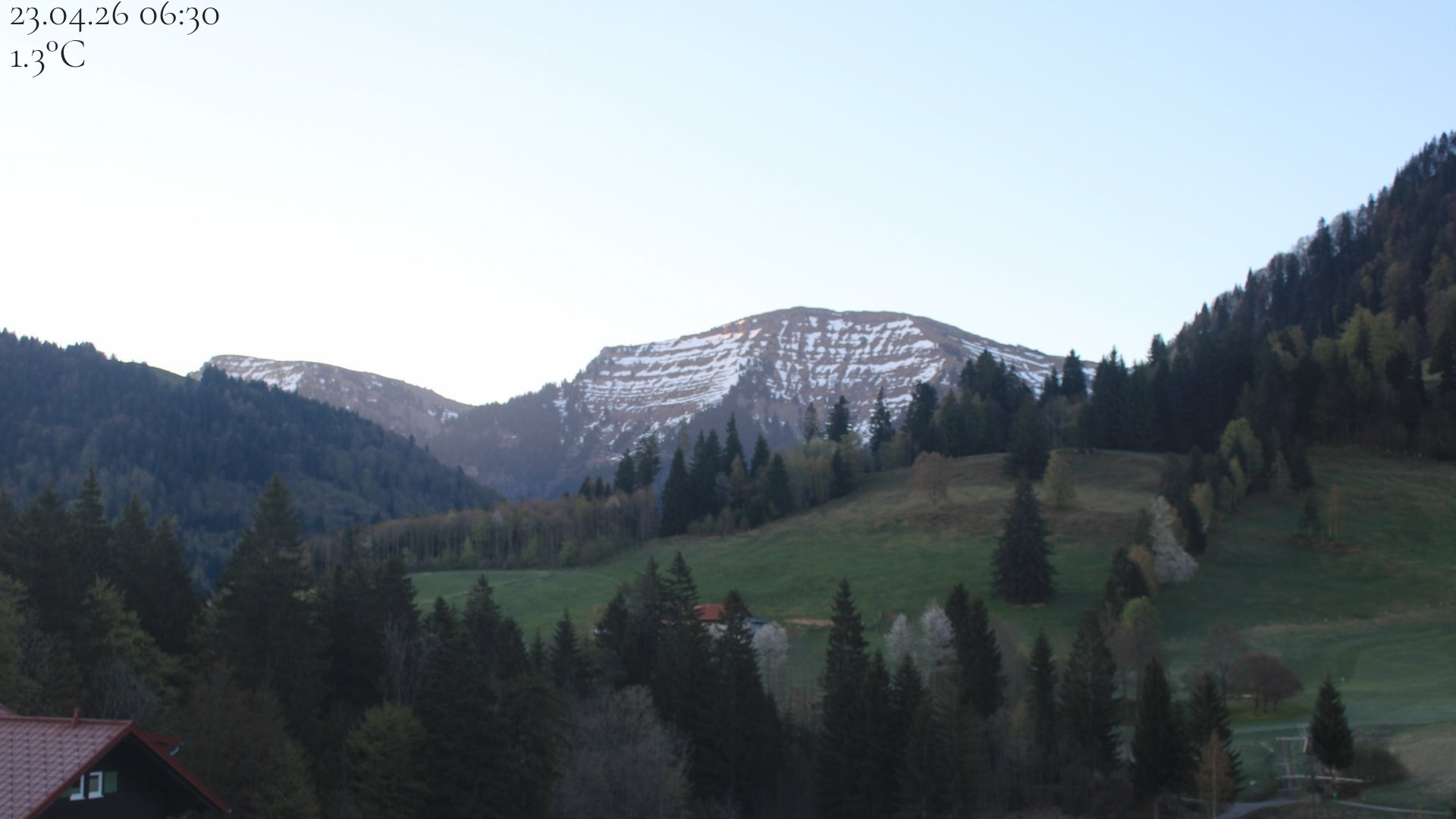 Archiv Foto Webcam Oberstaufen - Blick Hochgrat vom Biohotel Schratt
