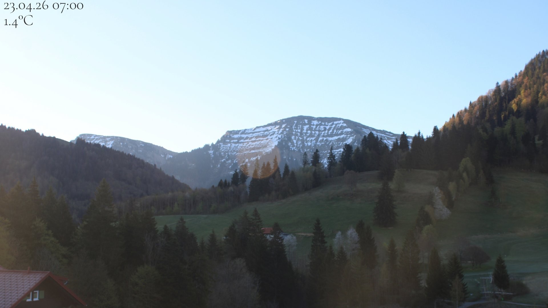 Archiv Foto Webcam Oberstaufen - Blick Hochgrat vom Biohotel Schratt
