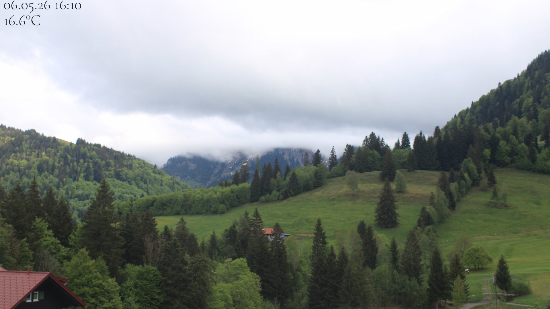 Archiv Foto Webcam Oberstaufen - Blick Hochgrat vom Biohotel Schratt