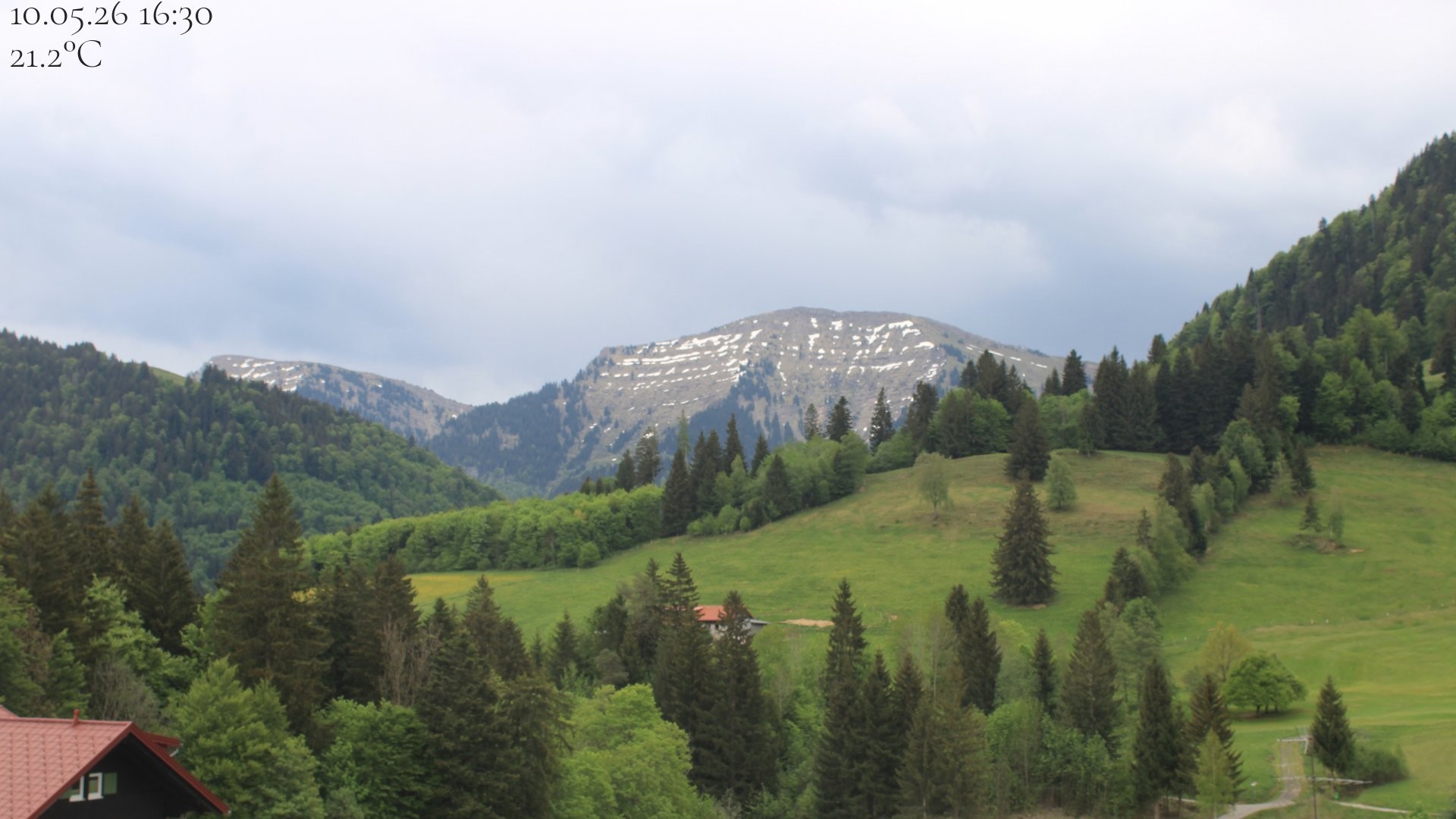 Archiv Foto Webcam Oberstaufen - Blick Hochgrat vom Biohotel Schratt