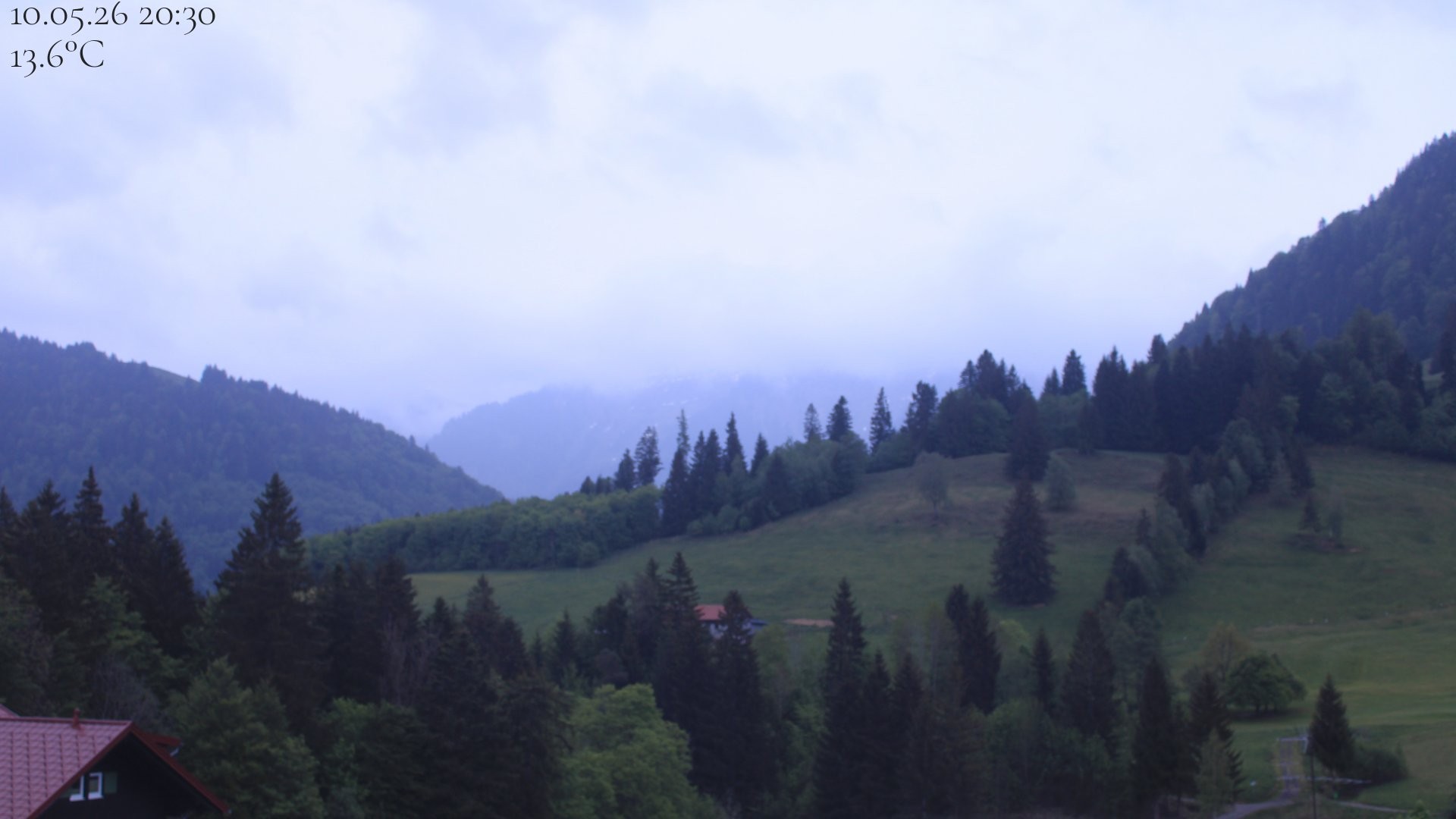 Archiv Foto Webcam Oberstaufen - Blick Hochgrat vom Biohotel Schratt