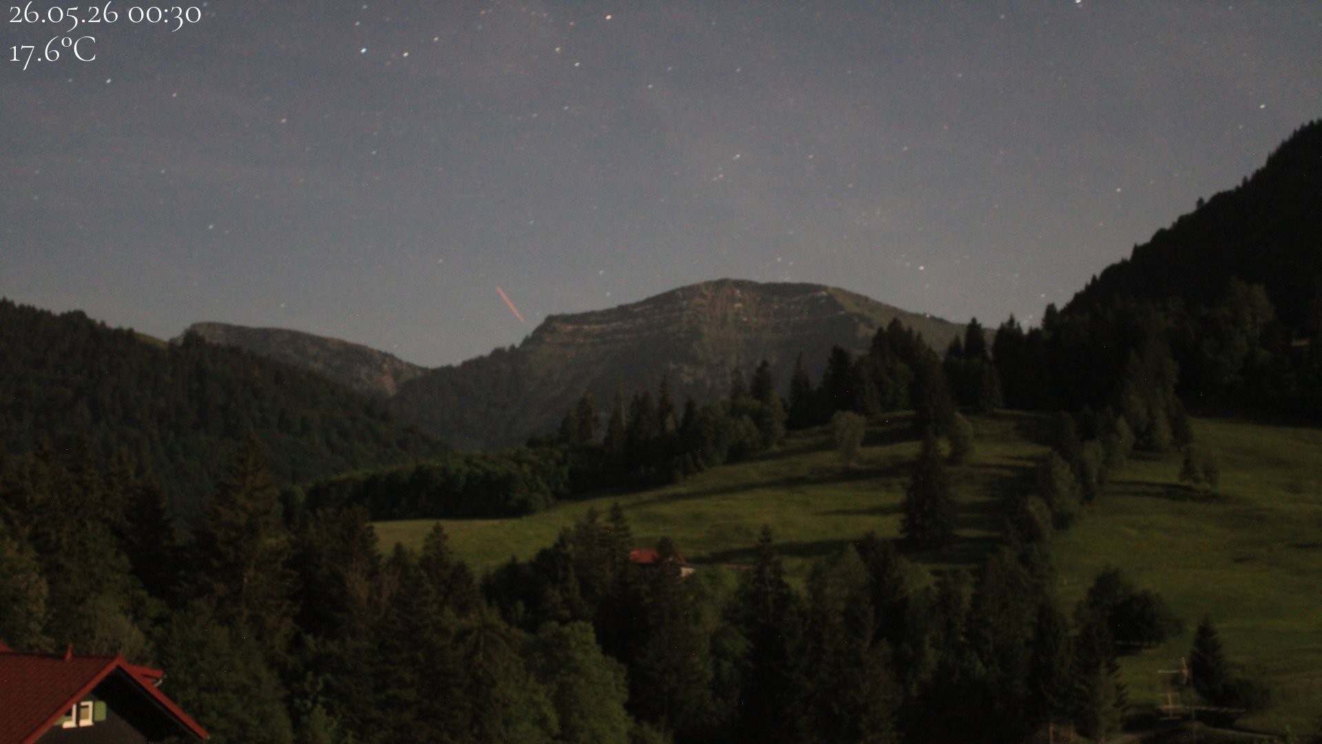 Archived image Webcam Oberstaufen - View Hochgrat from Hotel Schratt