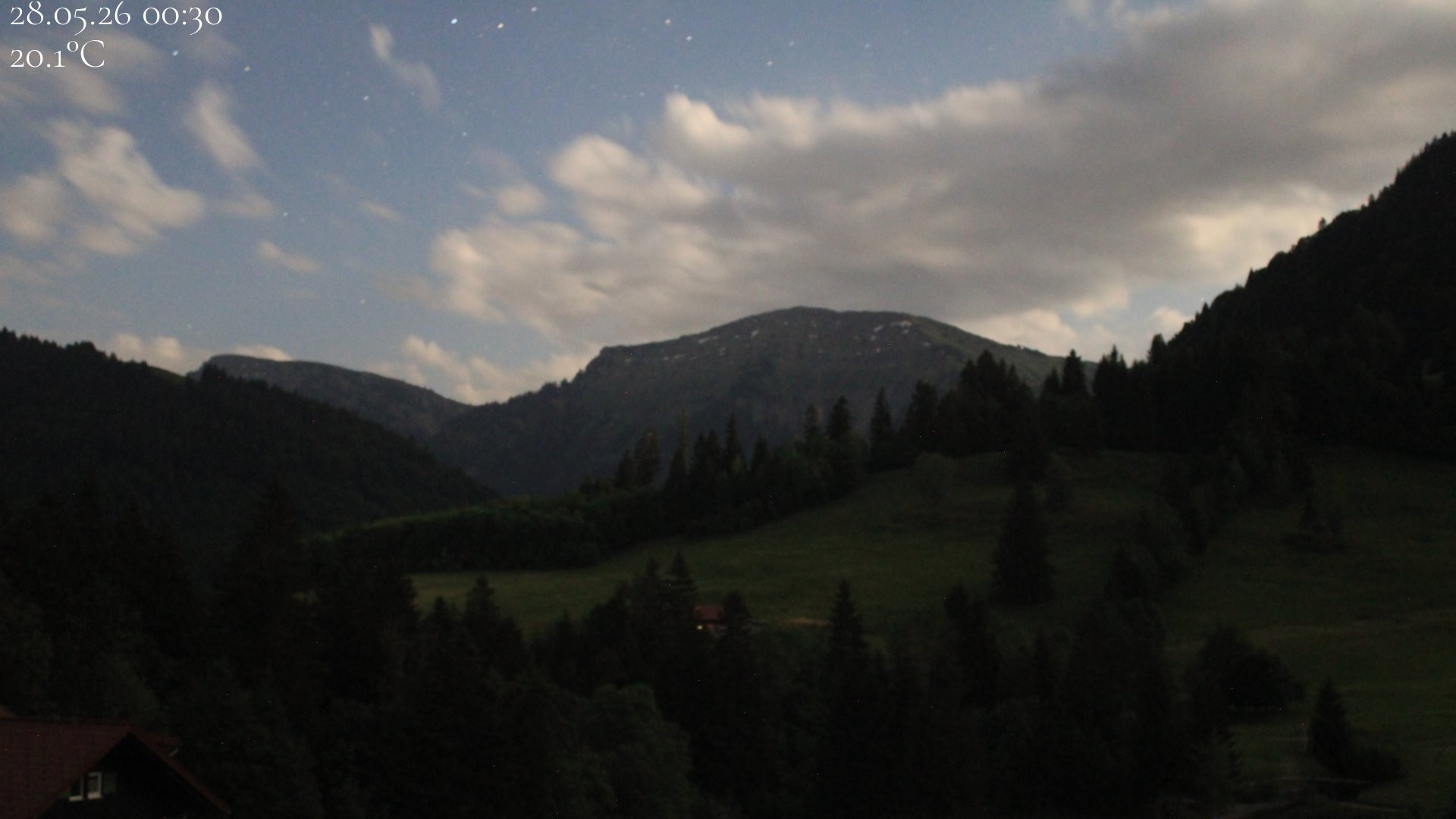 Archived image Webcam Oberstaufen - View Hochgrat from Hotel Schratt