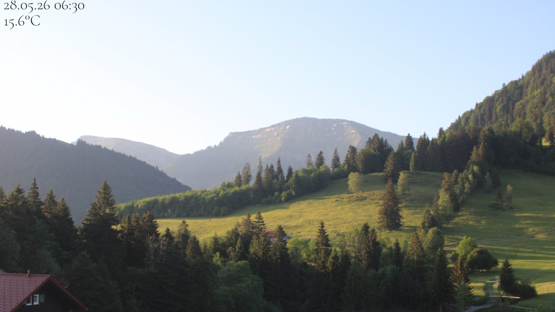 Archived image Webcam Oberstaufen - View Hochgrat from Hotel Schratt