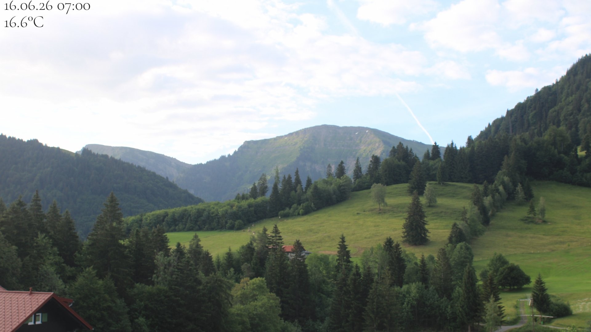 Archiv Foto Webcam Oberstaufen - Blick Hochgrat vom Biohotel Schratt