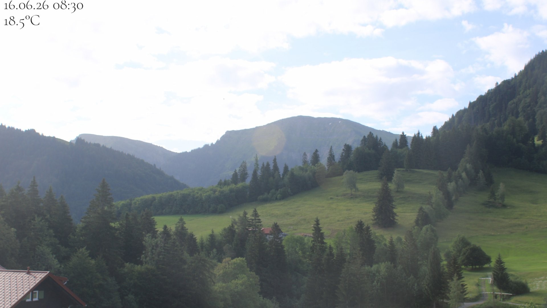 Archiv Foto Webcam Oberstaufen - Blick Hochgrat vom Biohotel Schratt