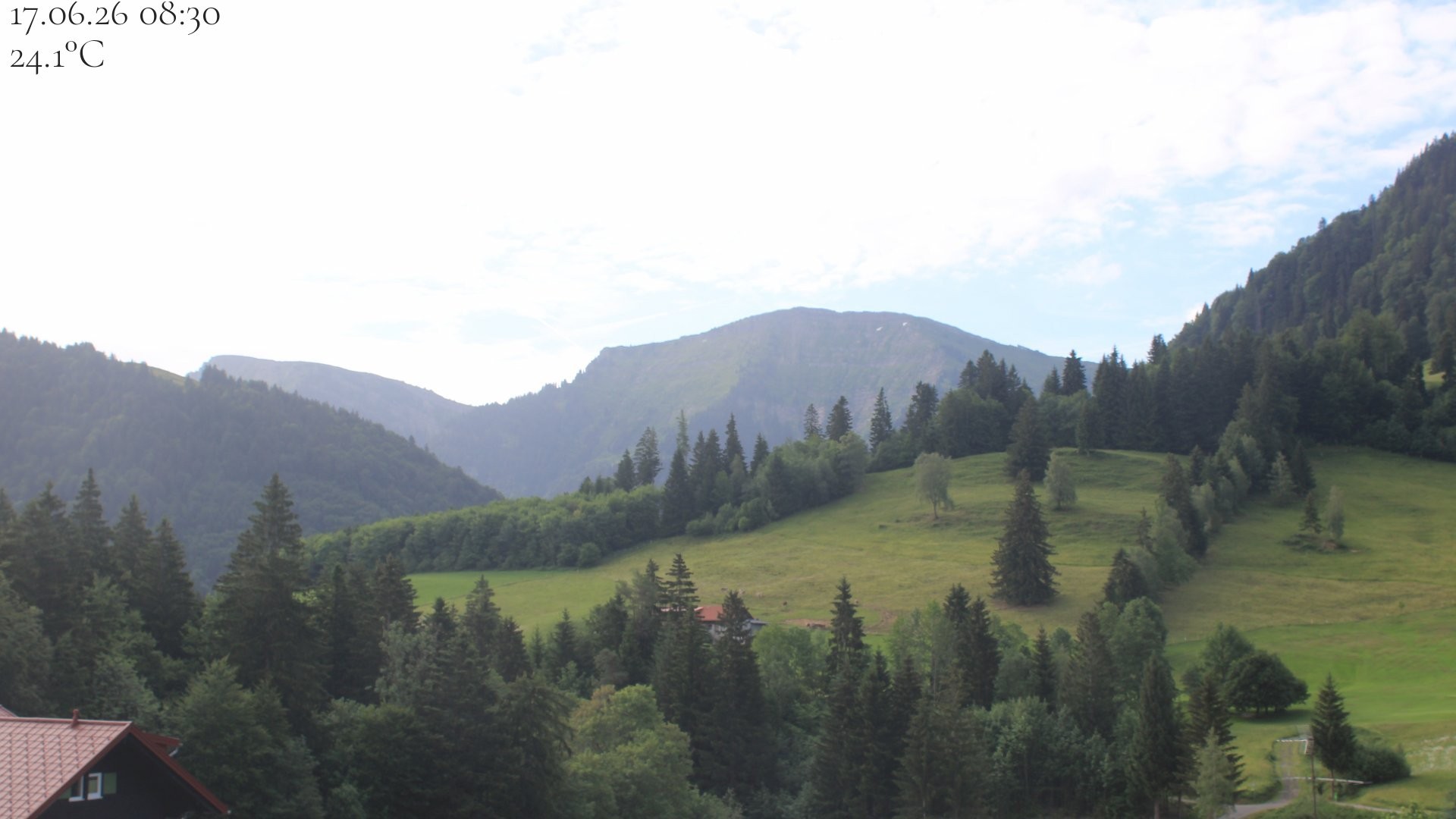 Archiv Foto Webcam Oberstaufen - Blick Hochgrat vom Biohotel Schratt