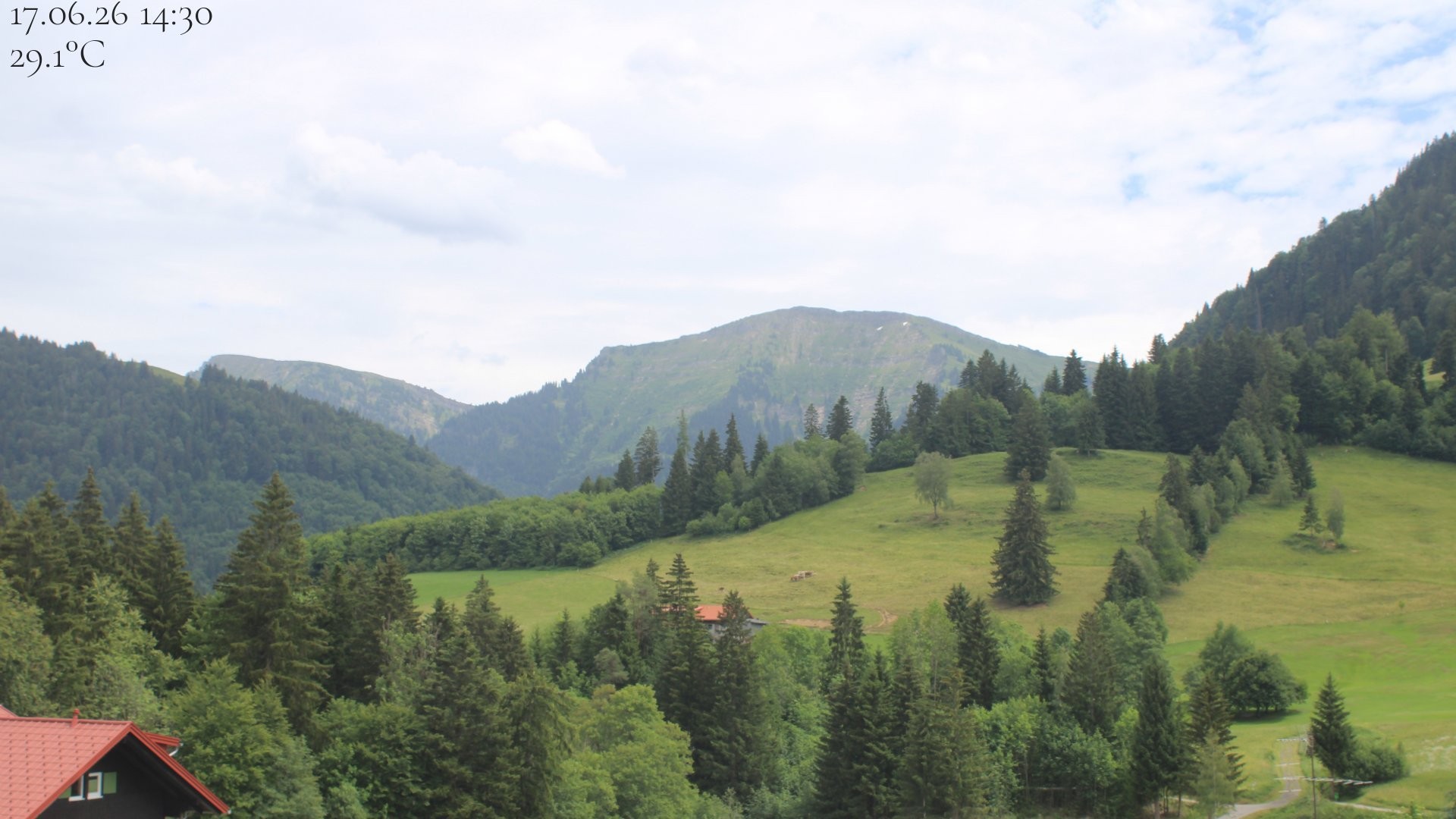 Archiv Foto Webcam Oberstaufen - Blick Hochgrat vom Biohotel Schratt