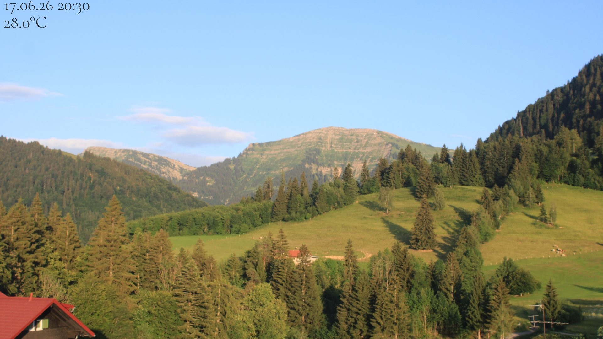 Archiv Foto Webcam Oberstaufen - Blick Hochgrat vom Biohotel Schratt