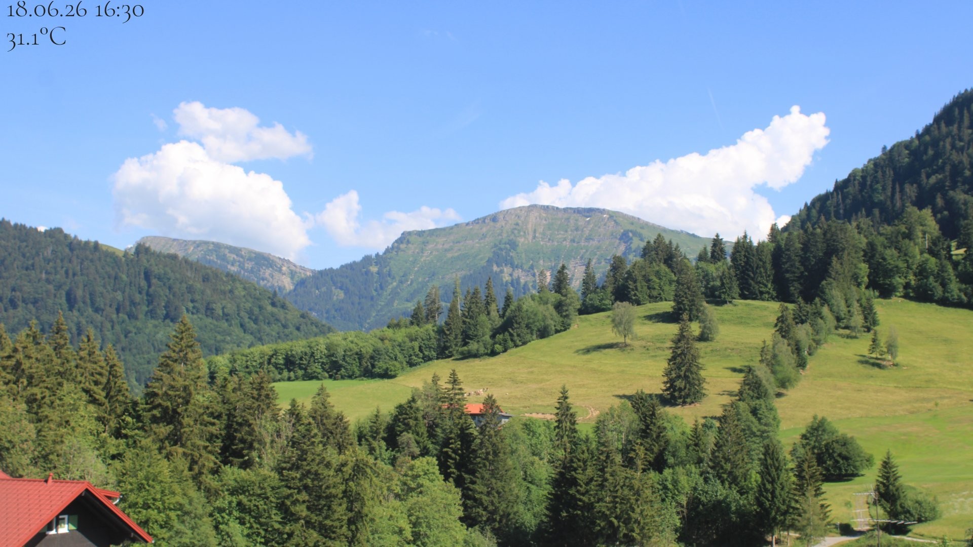 Archiv Foto Webcam Oberstaufen - Blick Hochgrat vom Biohotel Schratt