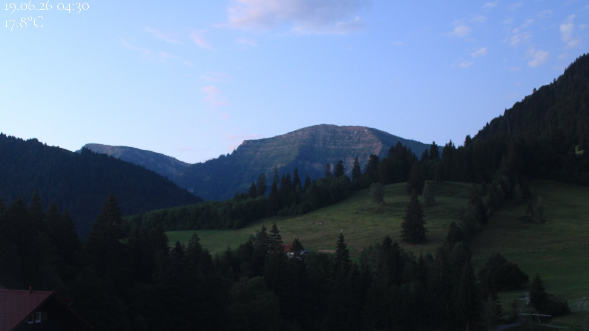Archiv Foto Webcam Oberstaufen - Blick Hochgrat vom Biohotel Schratt